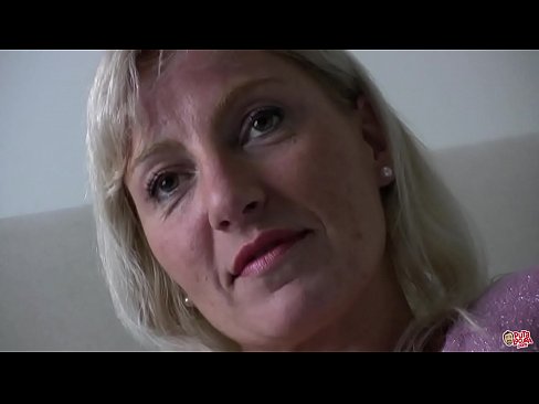 ❤️ La mare que hem fotut tots... Senyora, porteu-vos! ️ Vídeo porno a nosaltres ️❤